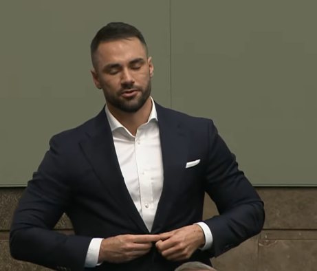 random paprykasz tweet media