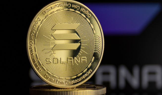 BlockShiftDaily's tweet photo. Institutional Interest Surge: This significant premium increase indicates a growing institutional interest in the cryptocurrency, particularly in Solana.
#bicoin #BinanceBlockchainWeek #ETH #Cryptocom https://t.co/GeiSdXx0aE