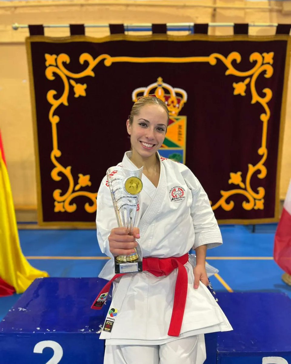 🥇CAMPEONA del VIII OPEN INTERNACIONAL SHITORYU 🥇
#NuriaEscudero #karate #karateka #karatelife #karatedo #karategirl #healthylifestyle #healthy #healthyfood #strong #beauty #beatiful #fit #fitness #workout #work #championship #champion #trabajo #esfuerzo #ilusion #energy #energy