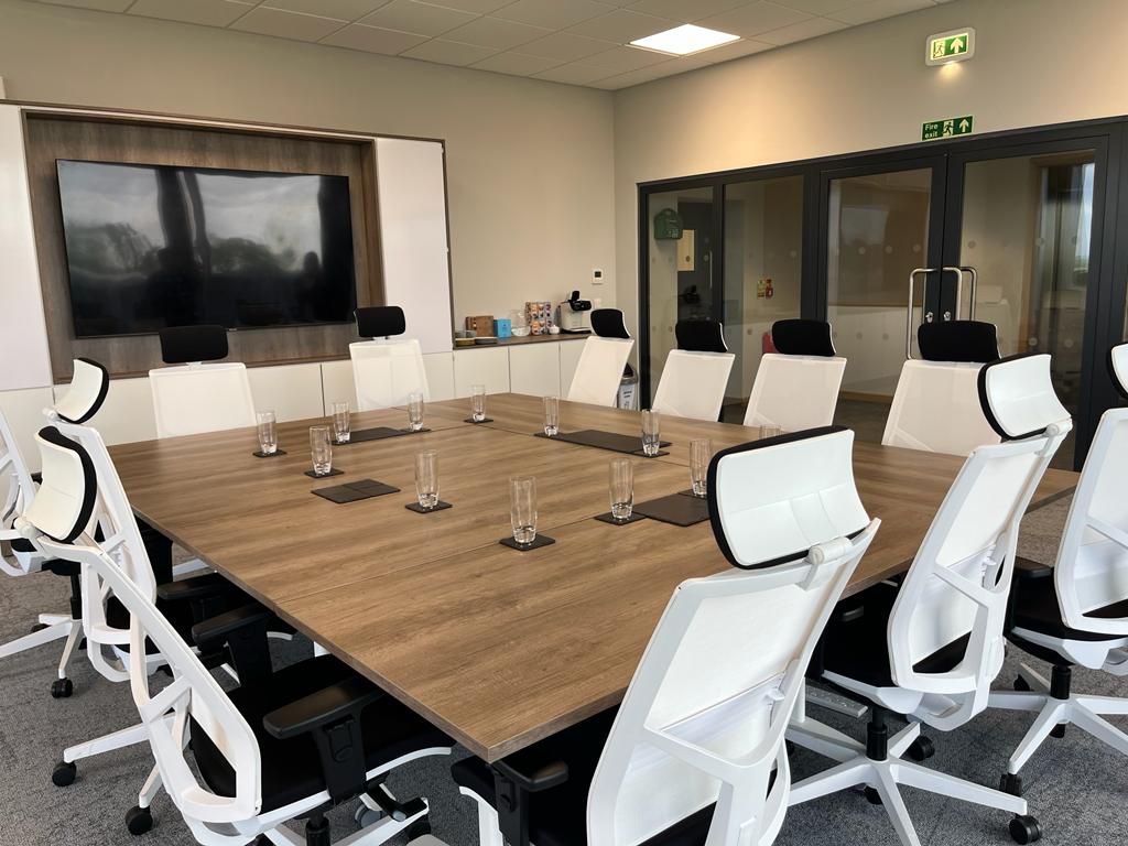 frem_furniture's tweet image. We were delighted to supply Source One Consulting Ltd with a range of seating for this project.  Check out their case study to learn more...

sourceoneconsulting.co.uk/case-study/met…

#officeseating #taskchairs #commercialseating #chairplan #lafilo #mee #oxford #passport #play #shoreditch #vegas