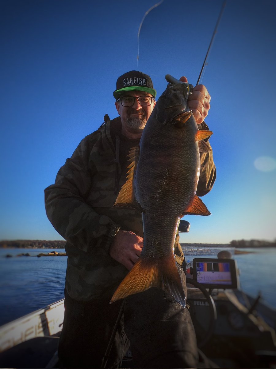 CanuckBassin's tweet photo. 5.11 on @Anglers_Choice #AmmunitionTubes on @SEMoutdoors #tubejig with @LiquidMayhem_ #GarlicCraw.

@spro_usa Finesse Braid 8x and 12lb Gouken FC and powered by @Lews_Fishing Tube Special Custom Speed Stick and Speed Spin. 

#ChooseWisely #ThatsMEGA #TeamLews #SPRO https://t.co/qx9Cgsef4i
