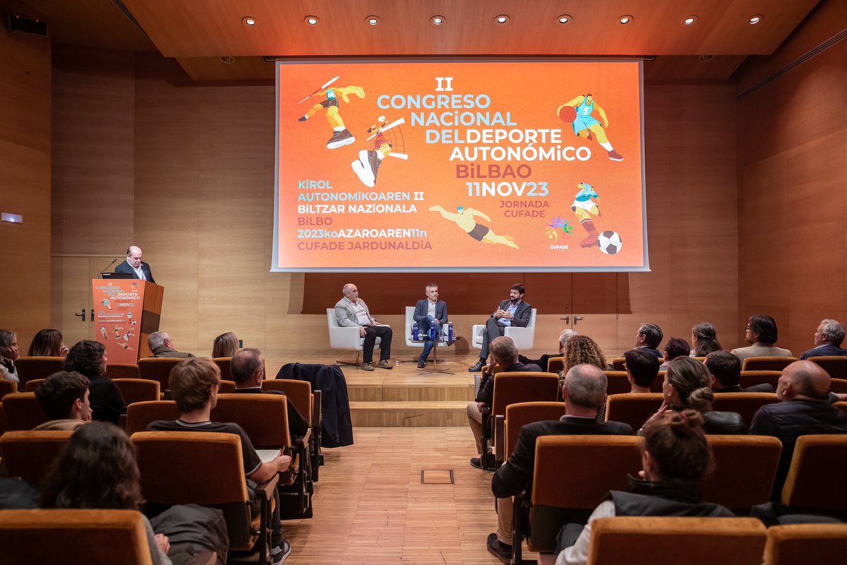 🔝🗣️ En el II Congrés Nacional de l’Esport Autonòmic de Bilbao vam veure la gran unió entre les diferents federacions autonòmiques. Un èxit total en unes jornades que van servir per establir llaços personals i professionals en benefici de l’esport. 

#SomEsport #Som750mil