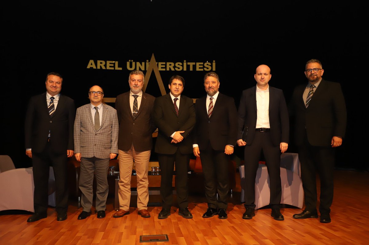 “Savunma Sanayii, Sivil Havacılık ve İstanbul Arel Üniversitesi Mühendislik-Mimarlık Fakültesi İş birliği ile Cumhuriyetin 100. Yılında Türkiye’de Teknolojinin İtici Gücü Olan Havacılığa Geçmişten Günümüze Bir Bakış” paneli Tepekent Kemal Gözükara Yerleşkemizde gerçekleşti.