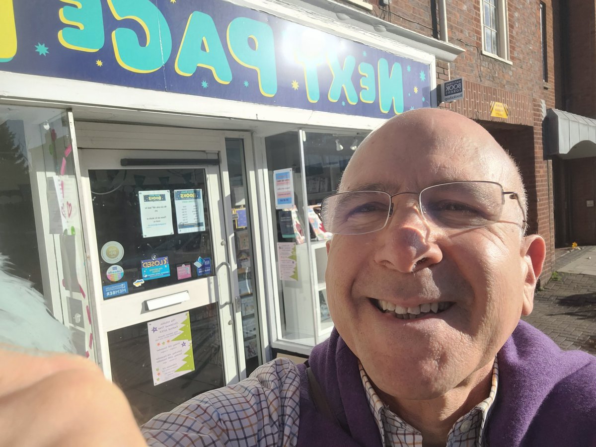 MarkBallabon's tweet image. Many thanks @nextpagebooksUK for promoting my #authors visit today to the outstanding @HitchinBoys school. The 200+ Year 7s were so engaged with the #ClimatePositive  workshop I did. What a wave of insightful questions at the end! They do the school proud. 🌟🌿