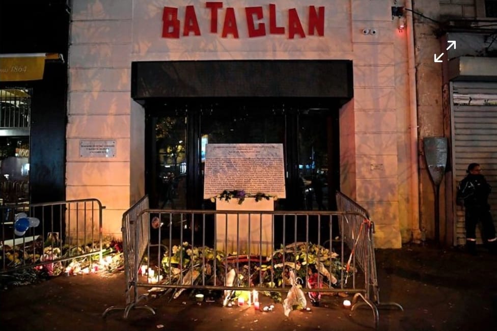 #Bataclan2015  #NiemandIstVergessen Im Namen Allahs