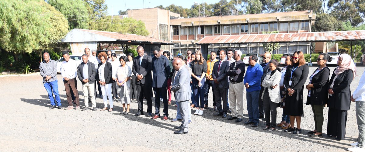UNDPEritrea's tweet photo. Today, we lower the @UN Flag in the UN Compound in #Eritrea to half-mast,  honoring over 100 UN staff who have lost their lives in Gaza. 

The UN Staff in Eritrea gathered for a minute of silence in remembrance of our fallen colleagues.

@UNinEritrea https://t.co/89jyOTlM0L