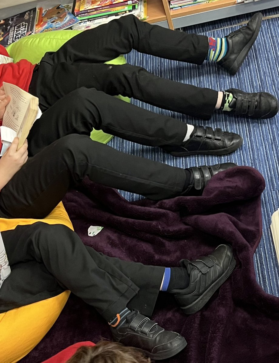 Class 3 tweet media