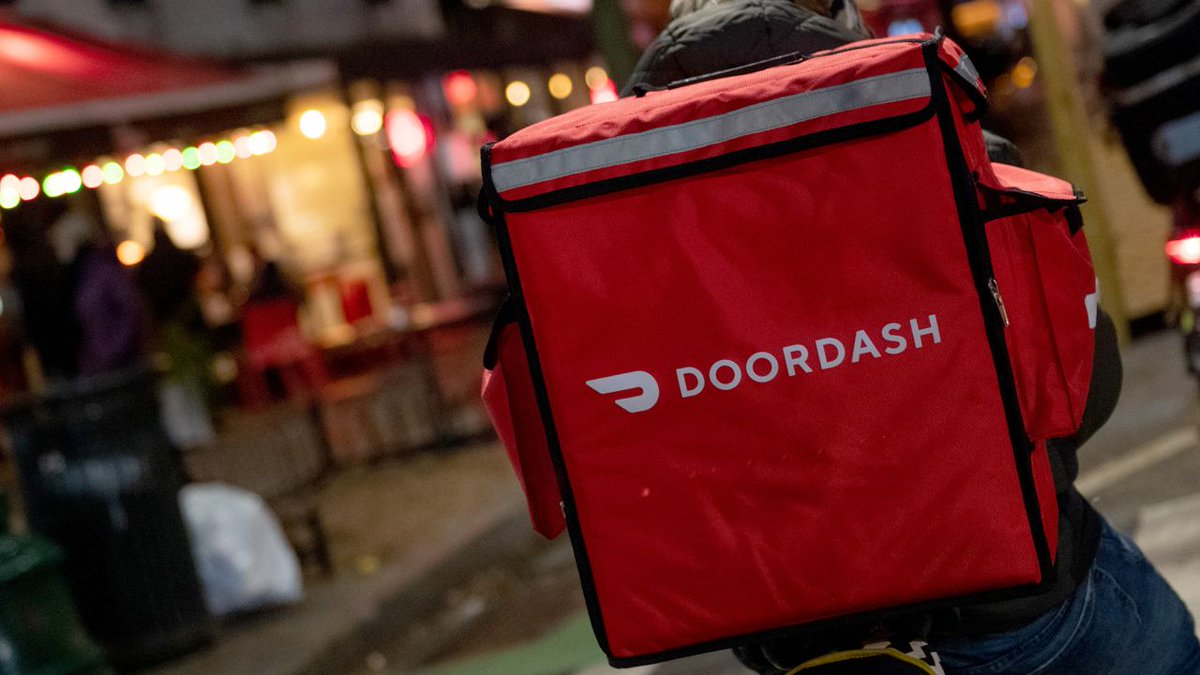 APUSHospitality's tweet photo. DoorDash is testing warnings about bad service if you don’t tip your driver.
https://t.co/jF8MwwsdYl https://t.co/H0xA6OkCMH