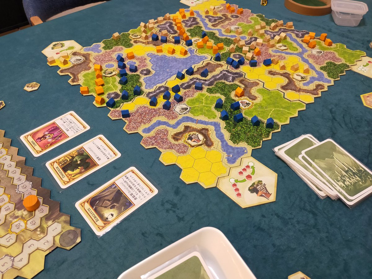 ・ROOT
初冬マップ！放浪がいない建築箇所がぐっと減ってキツかったけど楽しかった！

・ヴィニョス
ワイン作りが楽しい重ゲー！2回目なので色々分かってきけど、その分考えること増えて大変！面白い！

・キングダムビルダー
シンプルだけど奥が深い！疲れた頭でもサクッと出来る良いゲーム！