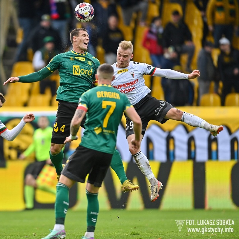 KP_GKSTychy's tweet photo. 𝐆𝐚𝐥𝐞𝐫𝐢𝐚 𝐳 𝐦𝐞𝐜𝐳𝐮 𝐝𝐞𝐫𝐛𝐨𝐰𝐞𝐠𝐨 𝐨𝐝 @luksob89. 📸

#KATTYC
