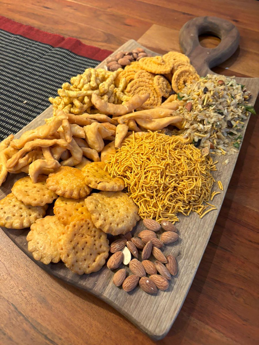 mandirab's tweet photo. Homemade sweets, chivda, namkeen board and fireworks! Grateful to be celebrating with friends. Hope the Diwali light illuminates the world. https://t.co/O2dkcBtsp6