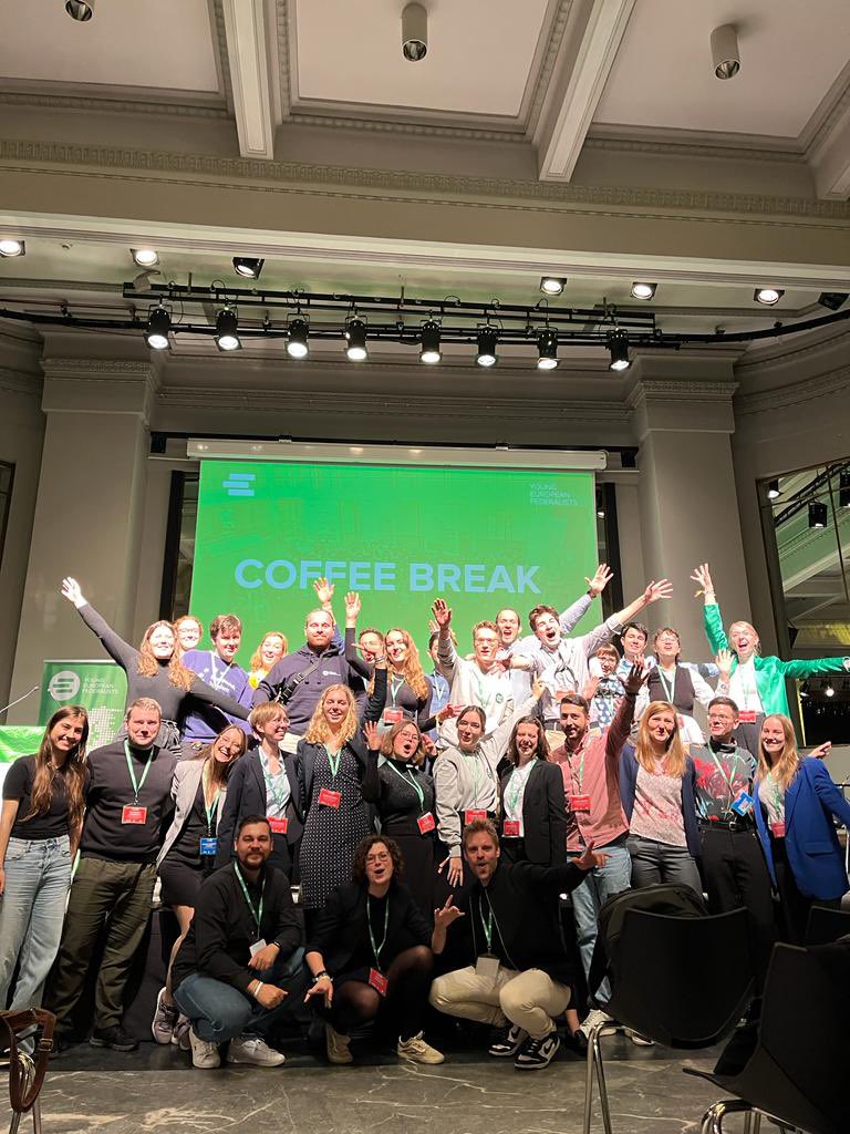 The weekend with @JEF_Europe in Madrid has come to its end🇪🇺 Many thanks to @JEFSpain for organizing the congress! And also a big thank you to the whole @JEF_de delegation for the commitment and team spirit 💚 #EuCo2023 #JEFSpirit