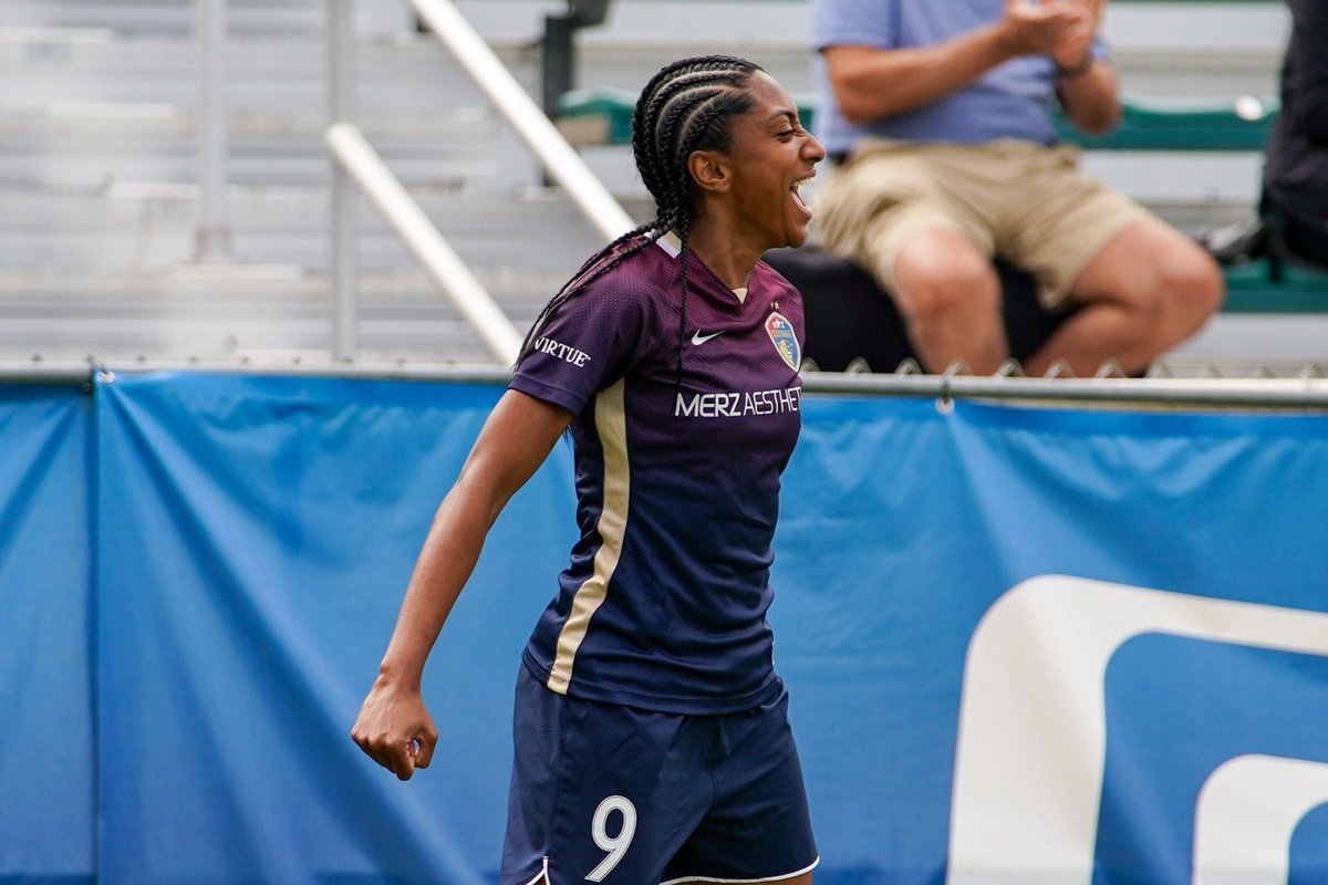 TheNCCourage's tweet photo. Monday morning MVP MOOD 🗣️ https://t.co/0tqLDR0YgM