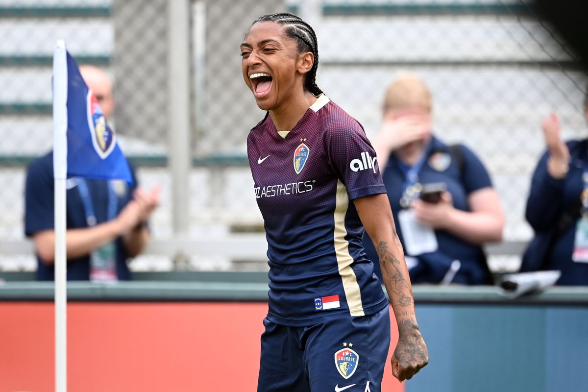 TheNCCourage's tweet photo. Monday morning MVP MOOD 🗣️ https://t.co/0tqLDR0YgM