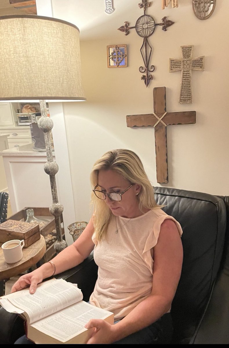 Republicans against Trump tweet media