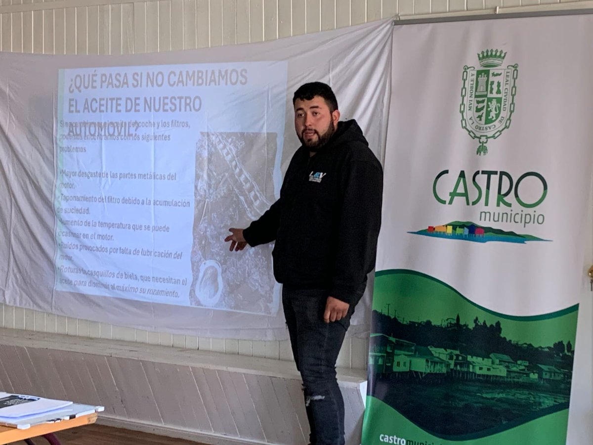 Vecinos de Isla Chelín participaron recientemente del Curso Iniciación Mecánica Básica organizado por #CastroMunicipio. Con entusiasmo y dedicación, adquirieron conocimientos fundamentales. 
¡Juntos construimos un camino hacia el progreso y la autosuficiencia!
#SomosMásDesarrollo