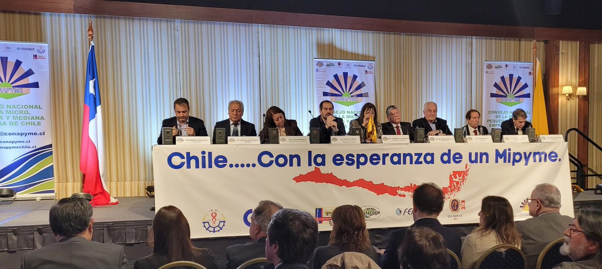 ArturoCamaraCo1's tweet photo. Presente en #enape2023 en Santiago ENAPE 2023 la Diputada por el distrito 21 Flor Weisse Novoa  @florweissen 
Gracias por acompañar a los dirigentes gremiales de la Región del Biobío. https://t.co/cjNrvK1Cag