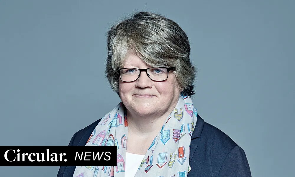 NEWS | Thérèse Coffey stands down as Environment Secretary Thérèse Coffey has stood down as Environment Secretary. She confirmed the news following speculation after she was seen entering 10 Downing Street this morning. circularonline.co.uk/news/breaking-…