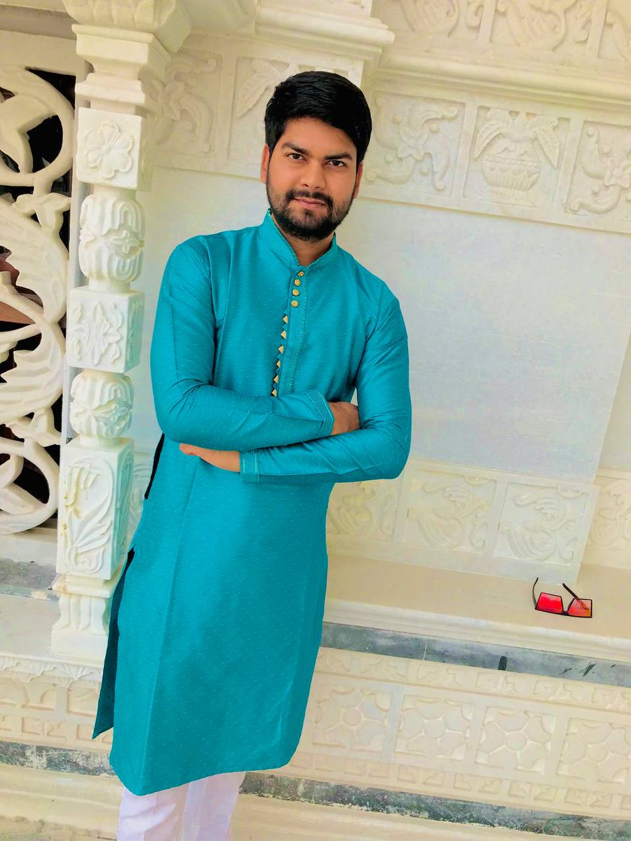 aman830559's tweet photo. aman pathak stenographer hindi gwalior madhya pradesh my contact number 👉 8305596936 https://t.co/bIJnndDSUc