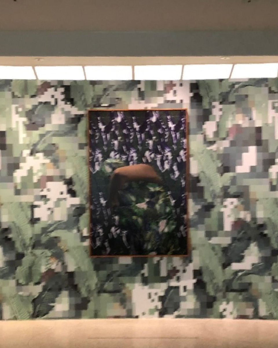 Wecanokstudio's tweet photo. Two of my favorite pieces from #GoingDark @guggenheim: #DavidHammons simple gesture that speaks volumes, and @joiriminaya's Irreducible Convergence 2020. https://t.co/9YM6Mv6LDN