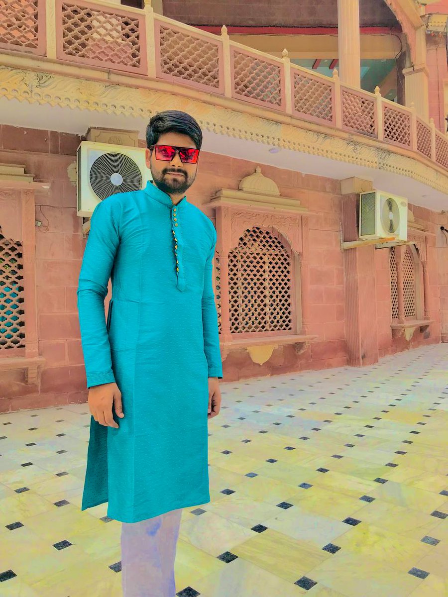 aman830559's tweet photo. aman pathak stenographer hindi gwalior madhya pradesh my contact number 👉 8305596936 https://t.co/QhQhPhY104