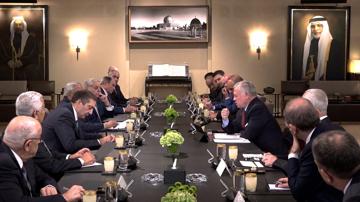 RHCJO's tweet photo. His Majesty King Abdullah II,in a meeting with senior Jordanian politicians, reaffirms Jordan’s rejection of any scenario of reoccupying parts of #Gaza or establishing buffer zones, warning it will exacerbate the crisis and infringe on Palestinian rights
#Jordan https://t.co/96qGj7emp6