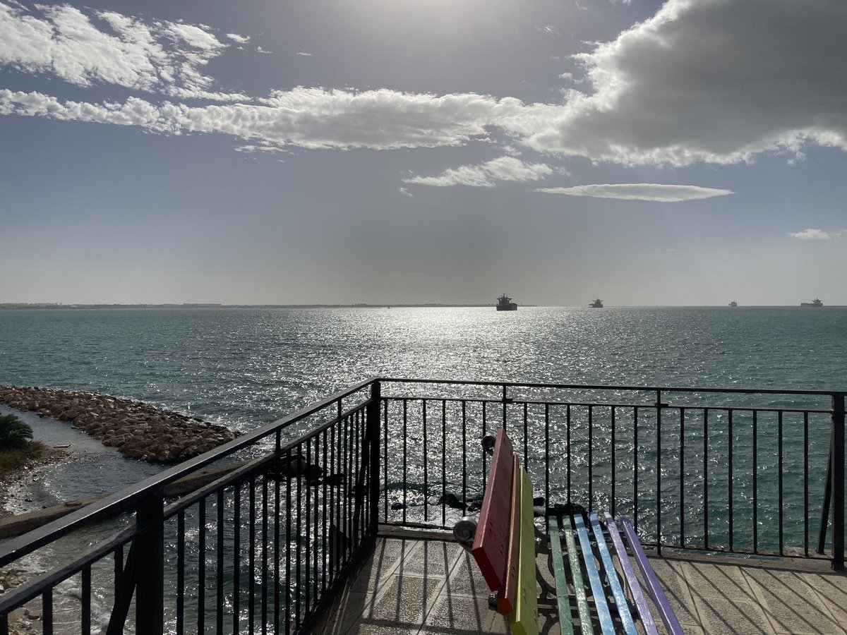 cappelloviaggio's tweet photo. .
Light and colors
.
.
#ilcappellodaviaggio #homeiseverywhere #Taranto #mare #lungomare #luce #shotoniphone #avventuredellacoscienza #consciousadventurer #neverstopexploring #athomeintheworld #beautifuldestinations #beautifulplaces #planetofbeauty #sea #seascapes #photooftheday https://t.co/WNIqi56y9x