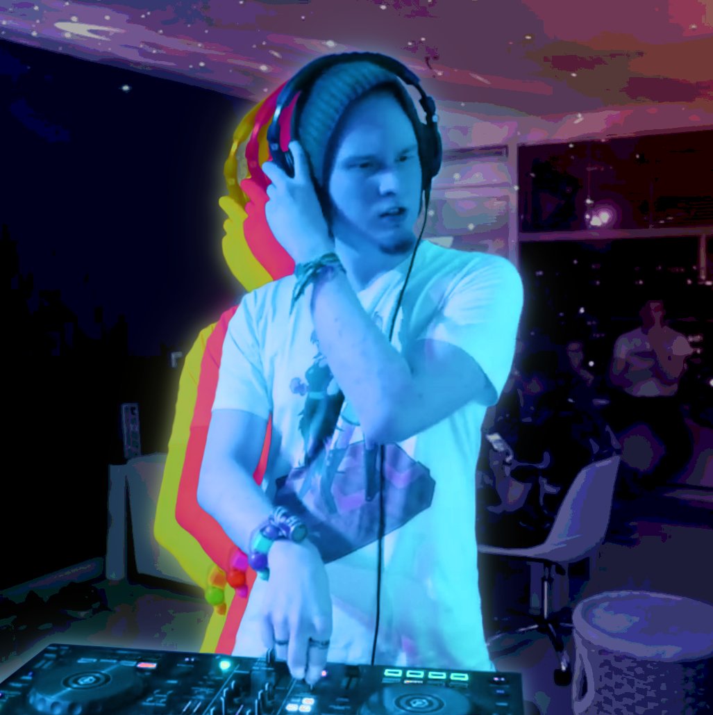 Our second artist for OsKillations 3 @ Zbase Tampere on 2.12. is AVERSAL.

AVERSAL is a DJ and stream event producer from Helsinki. In OsKillations <a href="/TheAversal/">Aversal</a>  will entrance the party with progressive and uplifting trance set! 😍