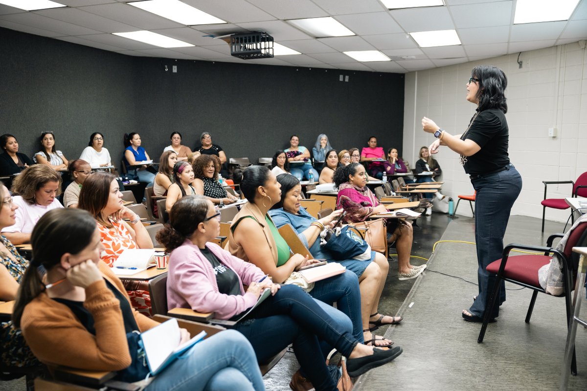 TodosLeerPR's tweet photo. Creatividad, imaginación, diversión y desarrollo.
Así se vivió la primera sesión de seguimiento con los participantes de la Academia de Lectoescritura este pasado sábado.
#todosaleer https://t.co/p00UXBwOKA