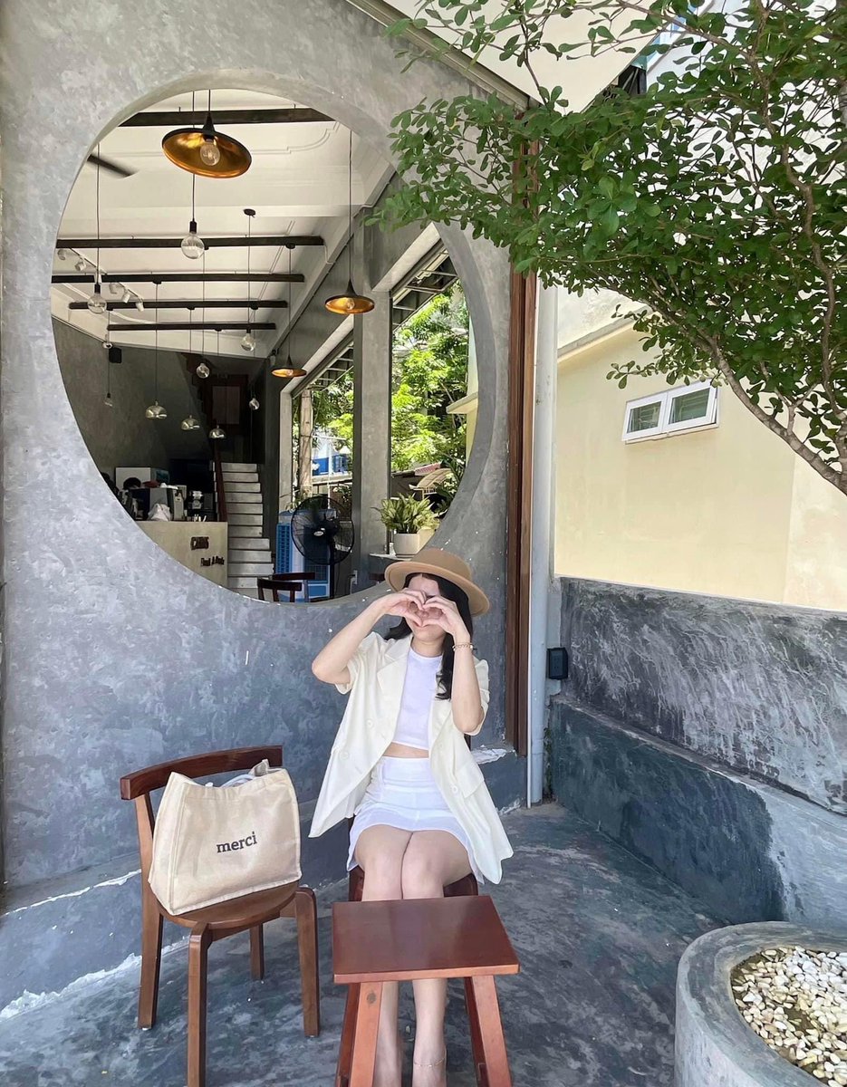 NguyetLuu95's tweet photo. 📌 Nếu bạn có dịp ghé đến Huế - CAMAS sẽ là một sự lựa chọn đáng để trải nghiệm đấy! 😙
🔖 CAMAS - Drink and Food | 27 Hà Nội, tp Huế. 
#reviewquancafe #cafehue #FolloMe  #follo4folloback https://t.co/YDdxMdWg0h