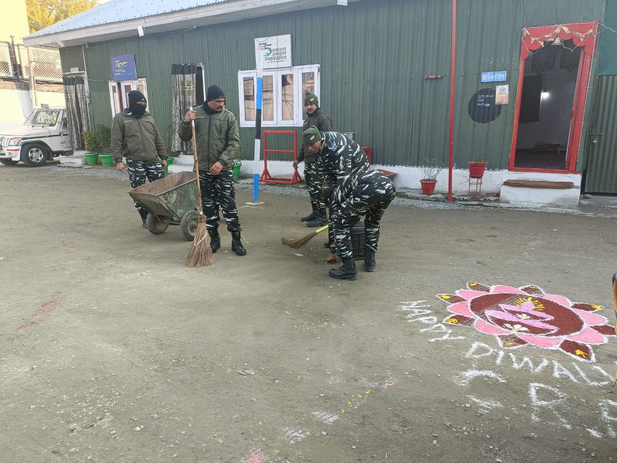29_crpf's tweet photo. On the occasion of the festival of lights and under the campaign of 'Swachh and Shubh Diwali' 29 BN CRPF celebrated Diwali and organised a cleanliness drive at Unit Hqr in befitting manner under Supervision of Sh P.K. Sahu, Commandant. https://t.co/fgFpQnw4Fg