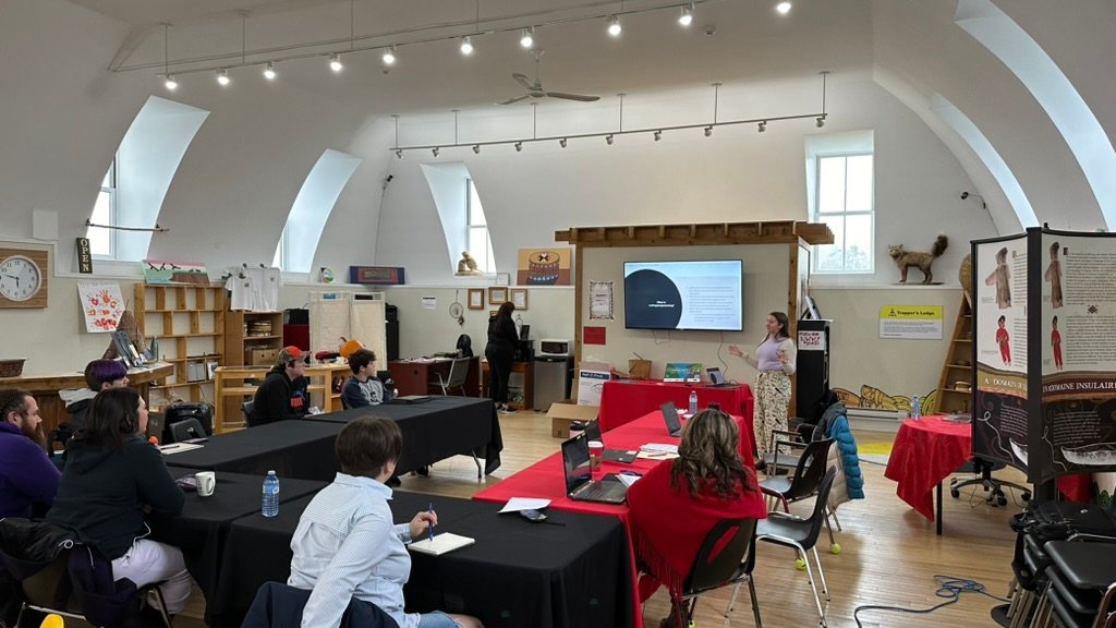wessidepraxis's tweet photo. Over the past 2 days @_holly_martin_ has presented some amazing "Intro to R &amp; Data Science" workshops over the last two days to Mi'kmaw communities here in Western Newfoundland (proud supervisor!). They even organised a Birthday cake for her! https://t.co/ZbroETxlEQ