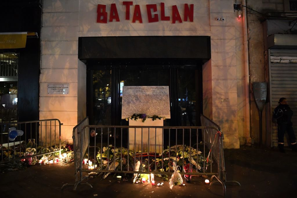 13.11. 8 years ago today, ISIS terrorists murdered 130 people at various locations in Paris. Mainly, in the Bataclan Theatre where 90 concert goers were massacred. 
I was there the following morning, reporting, same as I do in every major European event for more than a decade. 
I