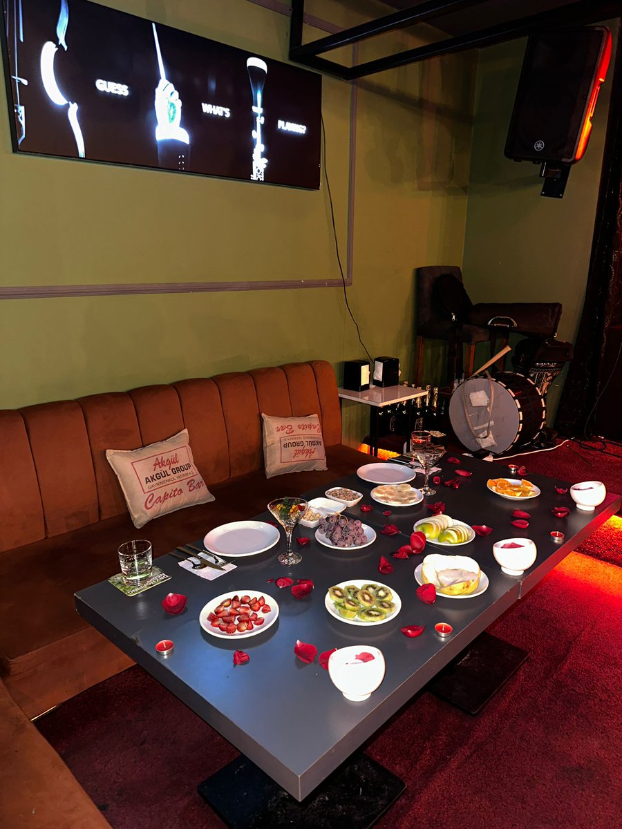 Sadece gelecek olanlar varsa YAZIN boş mühabettle gelmeyin saksonun prensi #Silifke #Aydıncık #büyükeceli #akkuyu #Taşucugay #yeşilovacık #Silifketravesti #Silifkegay aracı olan aktifler