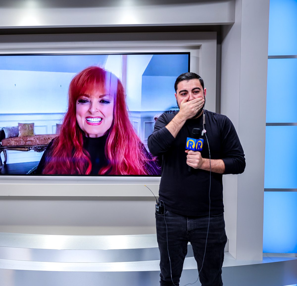 cgraysnow's tweet photo. My job surprised me with one of my favorite artists, vocalists and people of all time. I'm still speechless. I've always loved @Wynonna and I always will.
Thank you @WCCBNewsRising for this unforgettable, special memory. I'll post the full video soon. #BacktoWy #CountryMusic #Grateful