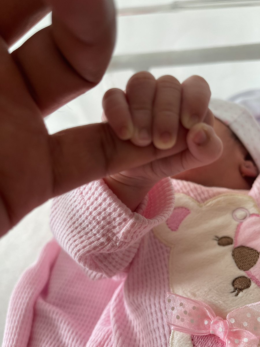 Te hicimos en Carnaval de Barranquilla y naciste el 11 de Noviembre día de fiestas e independencia de Cartagena. Quiero entonces que te guste el baile, la alegría la cultura, el progreso de Barranquilla y la independencia y gallardía de mi tierra natal Cartagena