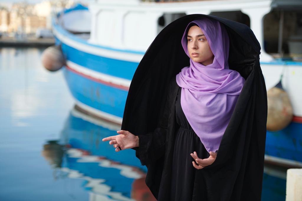 EU_TRACtion's tweet photo. TRACtion actively participated in the SEA-EU Photo Contest with the theme, "A Sea of Diversity".

📸 Photographer: @SteveMuliett 
📷 Model: Salafiah Quick

#eu_traction #ghonnella #traditionalcostume #sea_eu https://t.co/eqdpmYHlRz
