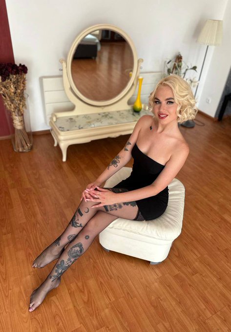 I enjoy working with VR cameras 🖤 You can enjoy with me 💋 https://t.co/KN4SZbmc7E<a href="/tag/bdsm"class="tags"><span>#bdsm</span></a><a href="/tag/submessive"class="tags"><span>#submessive</span></a>