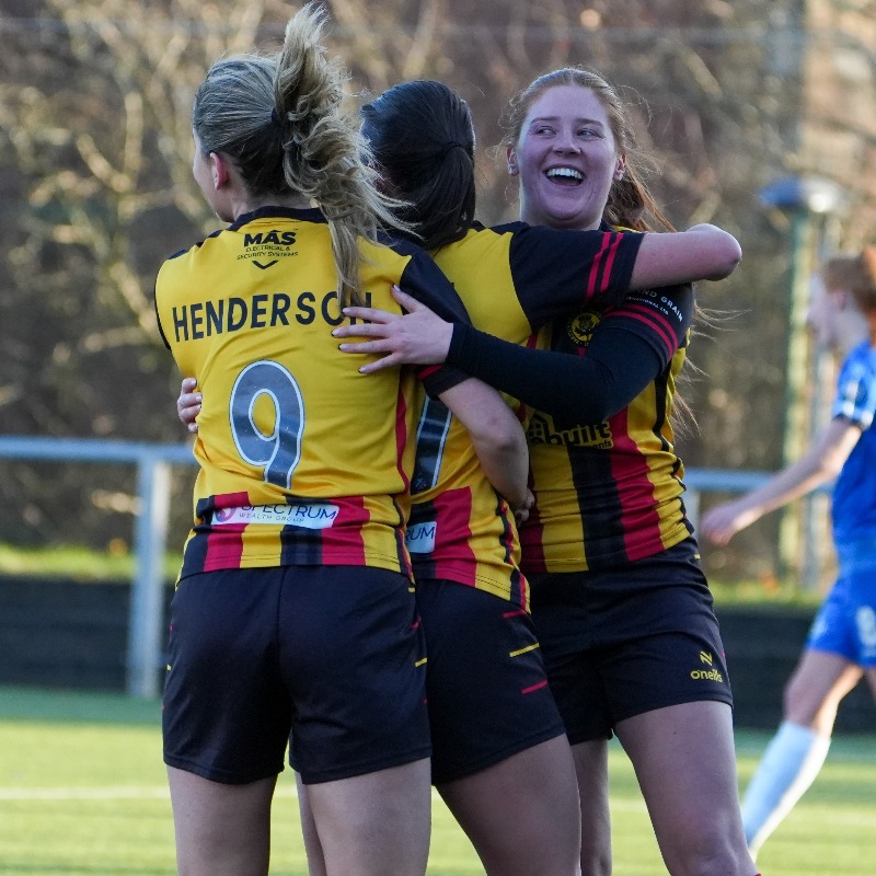 41SportsMedia's tweet photo. 📸 Partick Thistle WFC v Montrose WFC

Match Photos now available 

@ThistleWFC @MontroseFCW