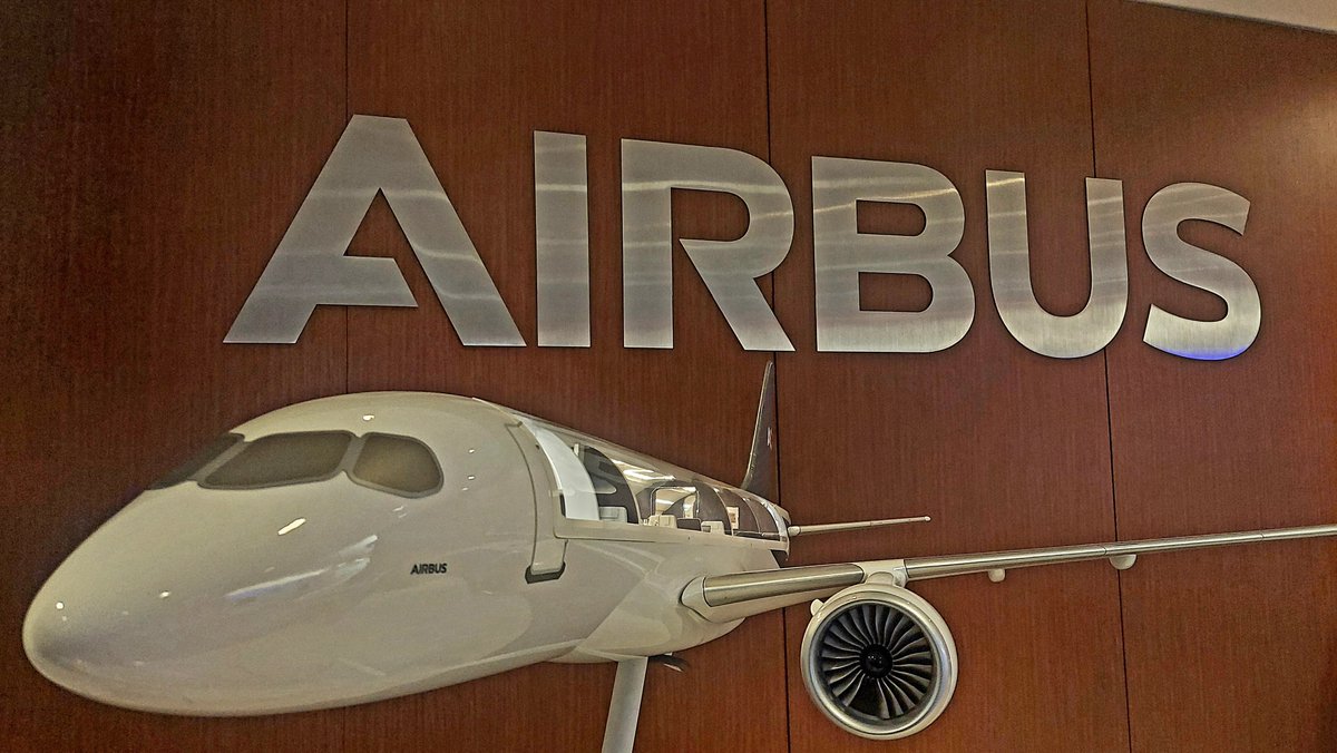 CUAMSB's tweet photo. On Thursday of Career Week, students from the M.S.B. Program at CUA visited Airbus, a global pioneer in aircraft and space design and implementation. #ThisIsCatholicU #WhyCatholicU https://t.co/CSZiqGApgN
