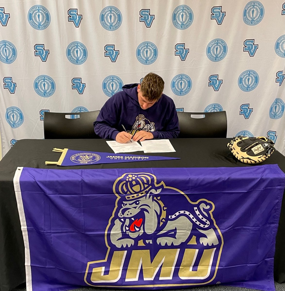 Seneca Valley Sports tweet media