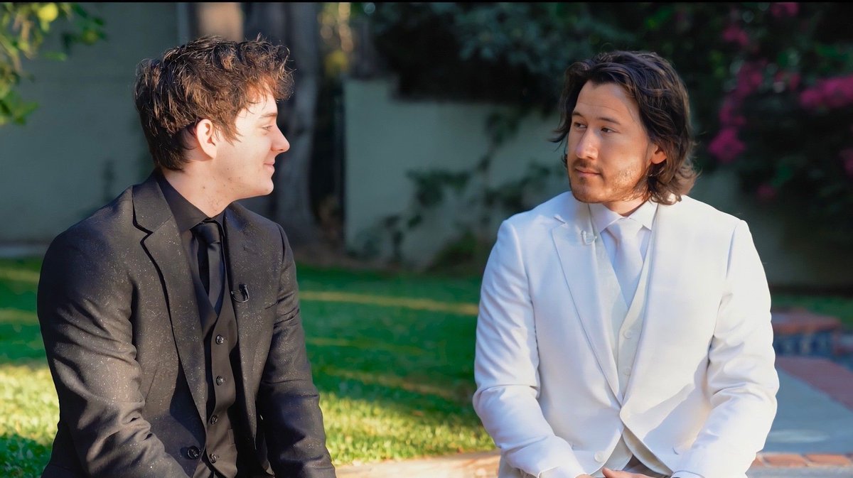 macheteplier's tweet image. 3 years since unus annus ended 

memento mori 🤍🖤