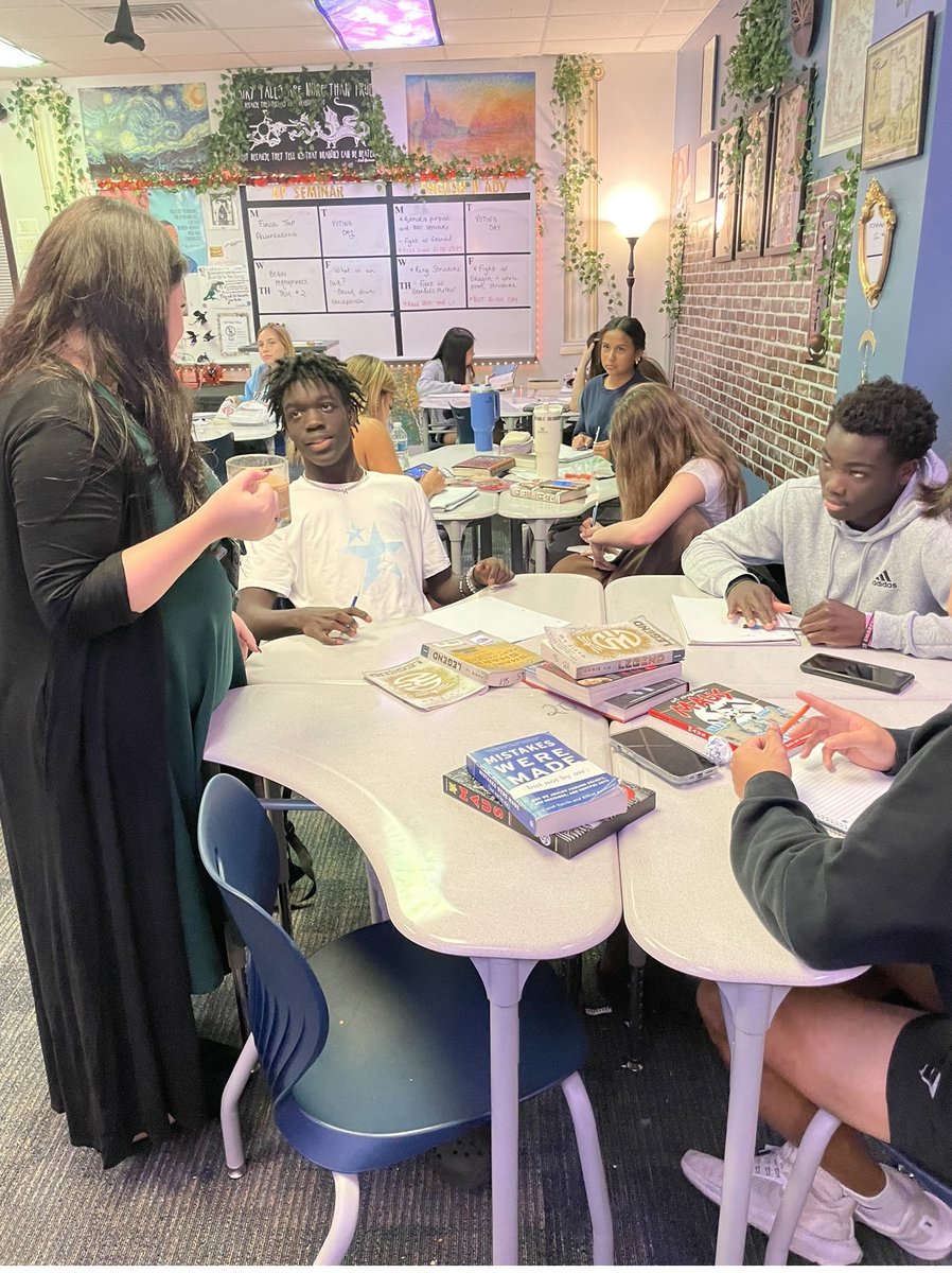 Humble ISD Secondary ELA (@humbleisd_ela) on Twitter photo 🌧️ Cold, rainy days make us wish we could be like our students and spend the whole day reading & discussing good books. 🌧️ (Like these bookworms in Mrs. Tansley’s EII class <a href="/HumbleISD_KHS/">Kingwood High School</a> !) 🌧️ Cold, rainy days make us wish we could be like our students and spend the whole day reading & discussing good books. 🌧️ (Like these bookworms in Mrs. Tansley’s EII class <a href="/HumbleISD_KHS/">Kingwood High School</a> !)