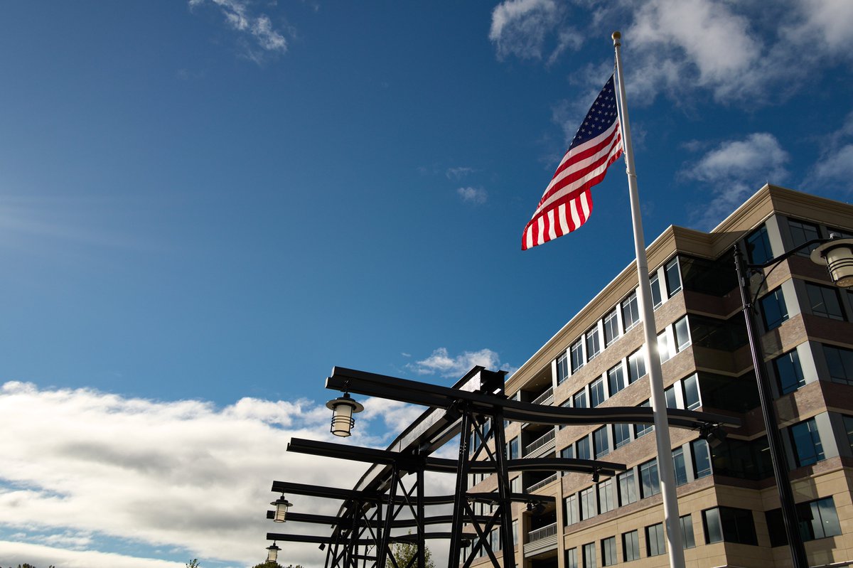 We express our deepest gratitude to the brave men and women who have served for our freedom. Your courage, dedication, and sacrifice inspire us all. Let's remember and honor our veterans not just on Veteran's Day, but every day. Thank you for your service! 🇺🇸