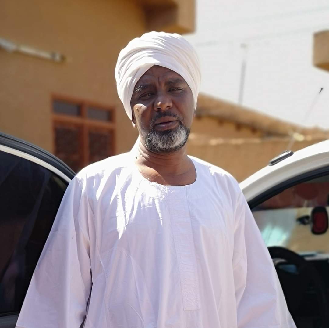 6أشهر تمر اليوم على تاريخ 13/5/2023
منذ أن رجع الوالد (محجوب علي محجوب) للخرطوم واصطدامه بإرتكازات الدعم السريع الذين اشتبهوا بعلاقته بسلاح الطيران آنذاك وذلك لحوذته بطاقة موظف في مطار الخرطوم وأُخذ بناء على ذلك لمعتقلات الدعم السريع بهيئة العمليات بالرياض
#جرائم_الدعم_السريع