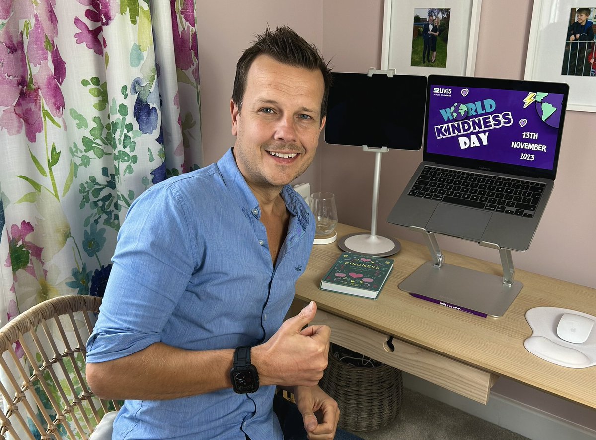 What a day delivering #WorldKindessDay assemblies to over 60,000 children. Our hearts are filled seeing all the kind things schools are doing to celebrate WKD and spread kindness. Head over to <a href="/SchoolofKind/">School of Kindness</a> to see what they got up to.  #AntiBullyingWeek #OddSockDay