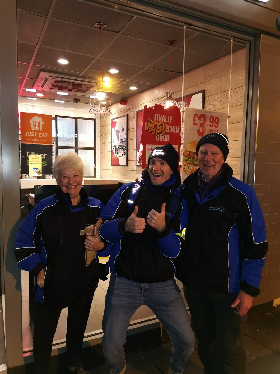 AylesburySA's tweet image. David, Alison &amp;amp; Andy shining brightly on Aylesbury's streets. Street Angels are there to help keep our town a safe and welcoming place. Look out for us in December as we give away Angel biscuits during our Street Angel, Chaplain and Healing on the Streets shifts. #serving #giving