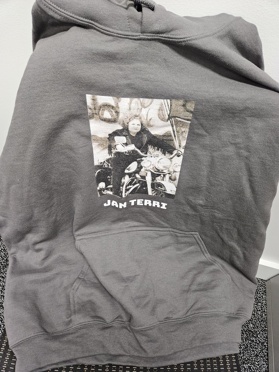dasfleet's tweet photo. @jimandsamshow Birthday gift from a coworker. Does this count as business casual? https://t.co/2EOqUzw9i6