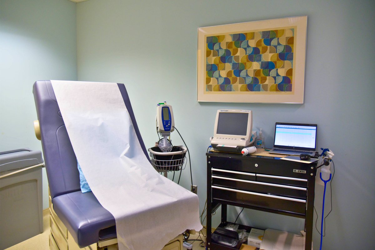 WHSCV's tweet image. From prenatal care to menopause management, we've got you covered. Your health is our priority. 💫💜🥼
📲 (434) 239-7890

#CompleteCare  #WomensHealth #LynchburgVA