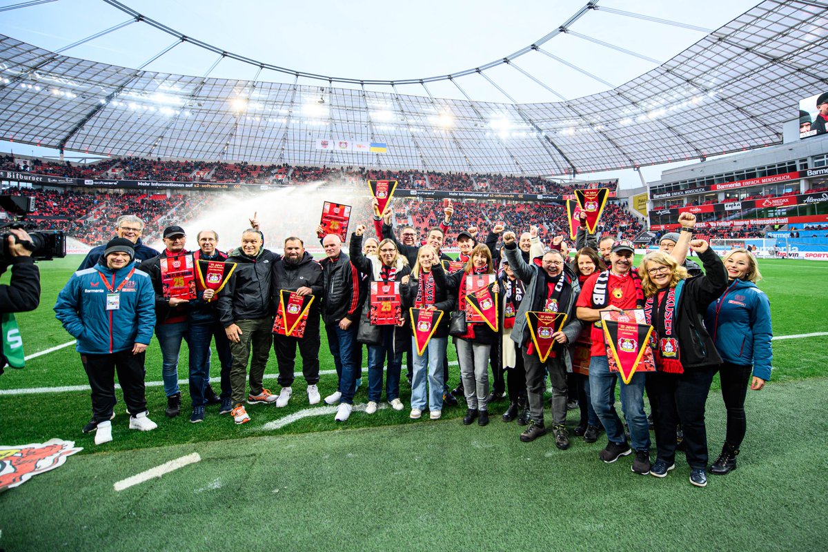 bayer04fussball's tweet photo. Bei #B04FCU haben wir ganz herzlich folgenden Fanclubs gratuliert 🙌

Zum 2️⃣0️⃣. Jubiläum:
1904online
Fortuna
Fanclub Löwenstark
Allesfahrer
Haberlands Erben Leverkusen

Zum 2️⃣5️⃣. Jubiläum:
Kolonne 98
Beim Beyer
Der Cult
Young Boys Leverkusen 1998
Lion‐Club‐Hamm